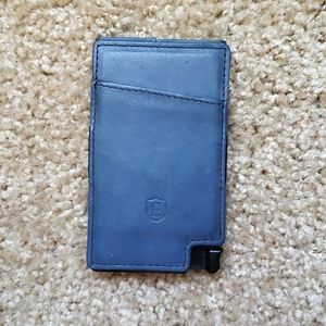 Men's Ekster wallet
